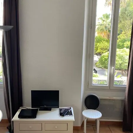 2 Steps From The Center Beachs And The Palais Apartment Cannes